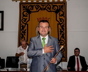 El independiente Salvador Hernández vuelve a ser investido alcalde de Carboneras