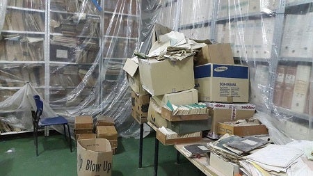 El Ayuntamiento de Garrucha muestra el ‘desastre’ del Archivo Municipal