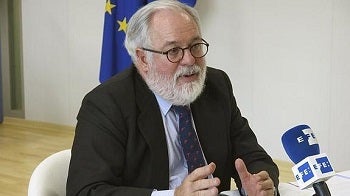 "Nuestros nietos, si son de Almería, van a tener que emigrar porque el proceso de desertificación no se va parar"