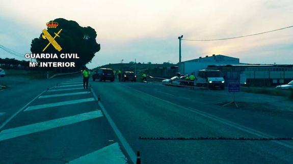 La Guardia Civil controla más de 1280 vehículos durante el fin de semana en el Levante