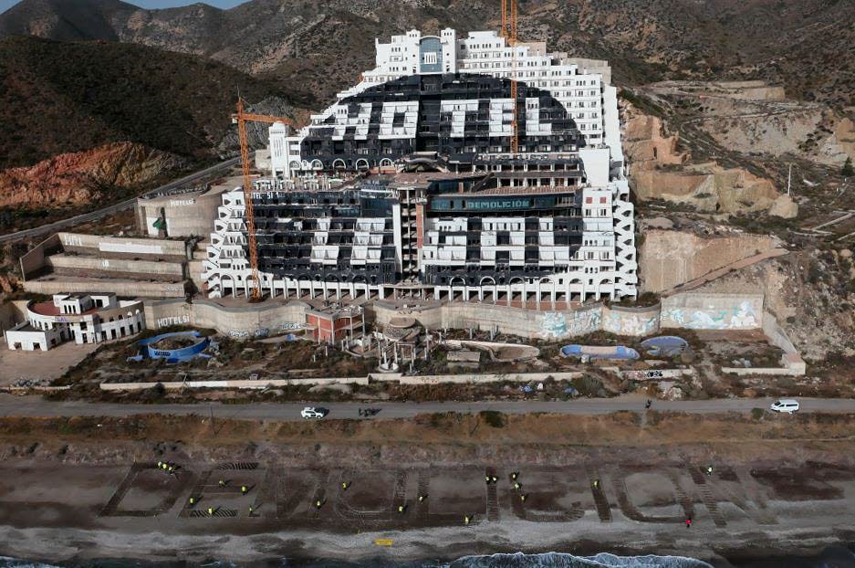 "No tiene vuelta atrás, se va a retirar de la playa"