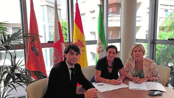 Audi Vera Import firma un convenio con el Colegio de Economistas de Almería