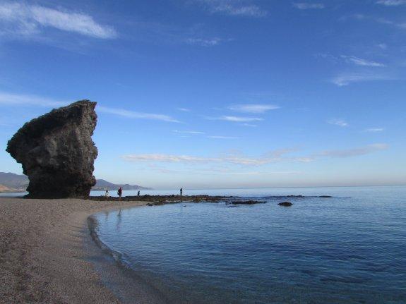 Playa de los Muertos en Carboneras.