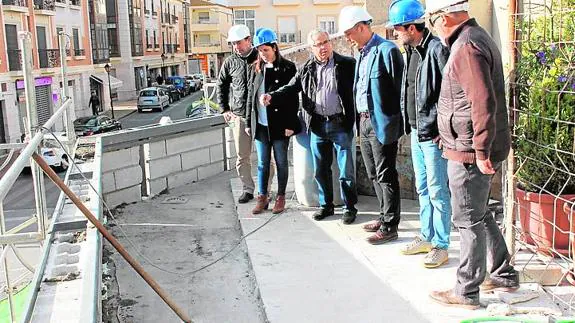 Reforman la fachada del emblemático cine municipal de Huércal-Overa