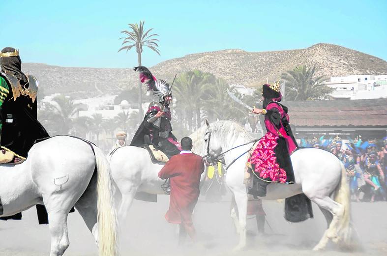Carboneras cierra sus fiestas con gran éxito y la Relación de Moros y Cristianos