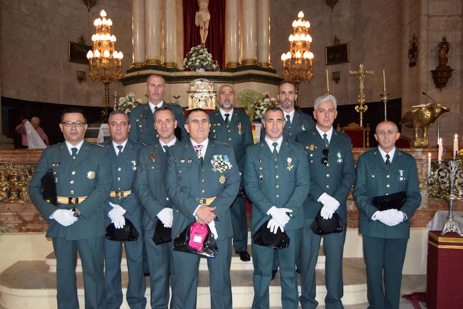 La Iglesia Mayor de Loja acogió de nuevo la celebración de la virgen del Pilar, festejo que sirvió para reconocer la labor de nueve agentes y mandos