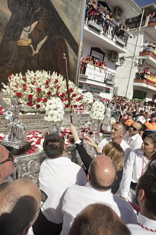 La devoción y costumbre en torno a este lienzo religioso concentra en Moclín a numerosos visitantes en una de las romerías más antiguas y multitudinarias de Andalucía