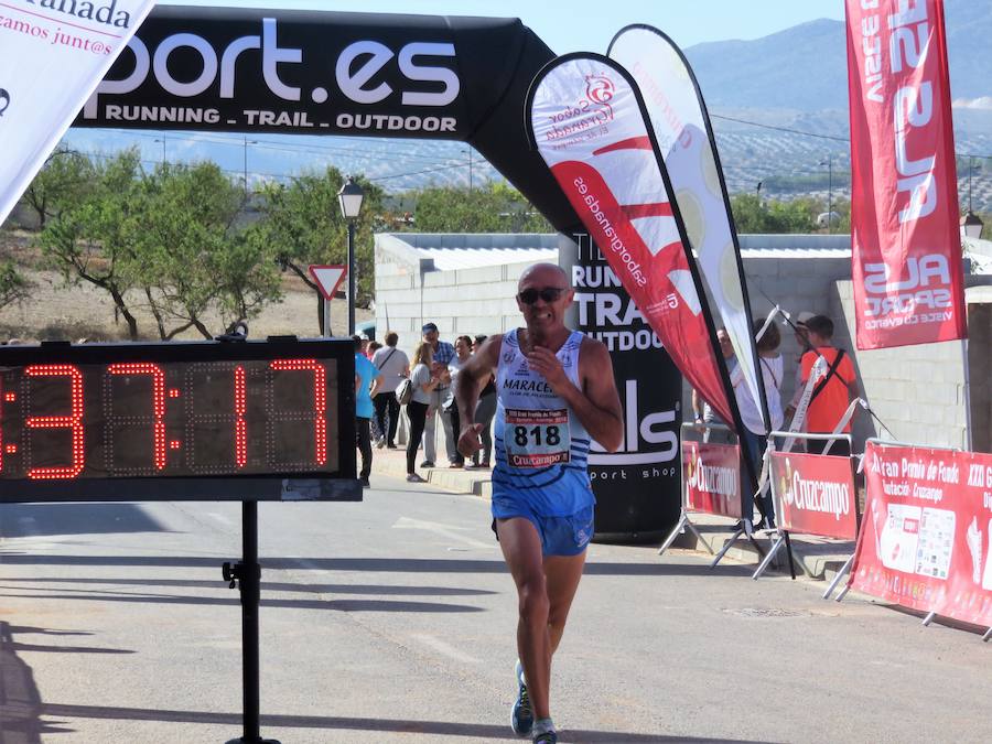 En la penúltima carrera del circuito provincial se han impuesto Cesáreo Ceballos -del Todo Suma- y Mª Dolores Arias -del Bikila-