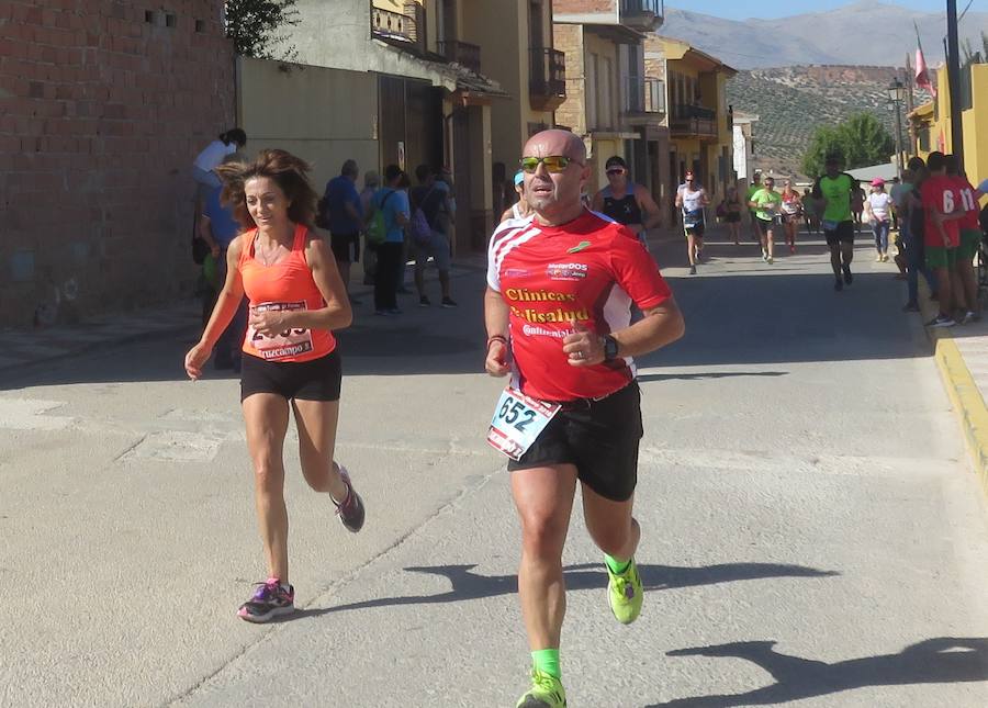 En la penúltima carrera del circuito provincial se han impuesto Cesáreo Ceballos -del Todo Suma- y Mª Dolores Arias -del Bikila-