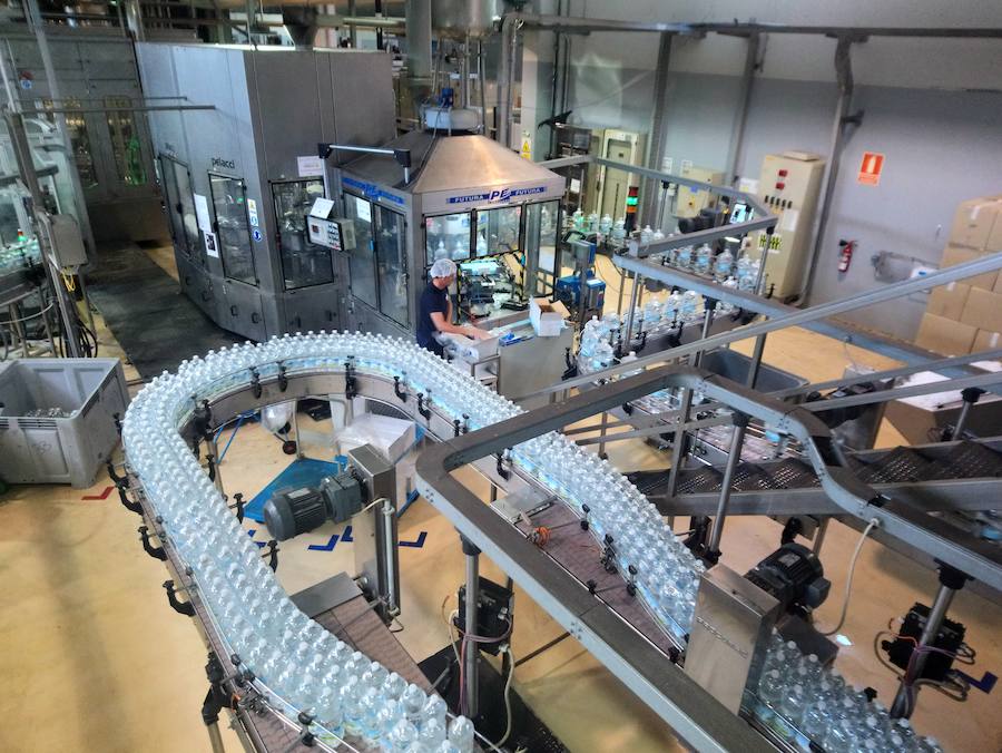 Fotos: Así es la embotelladora de San Benedetto en Loja