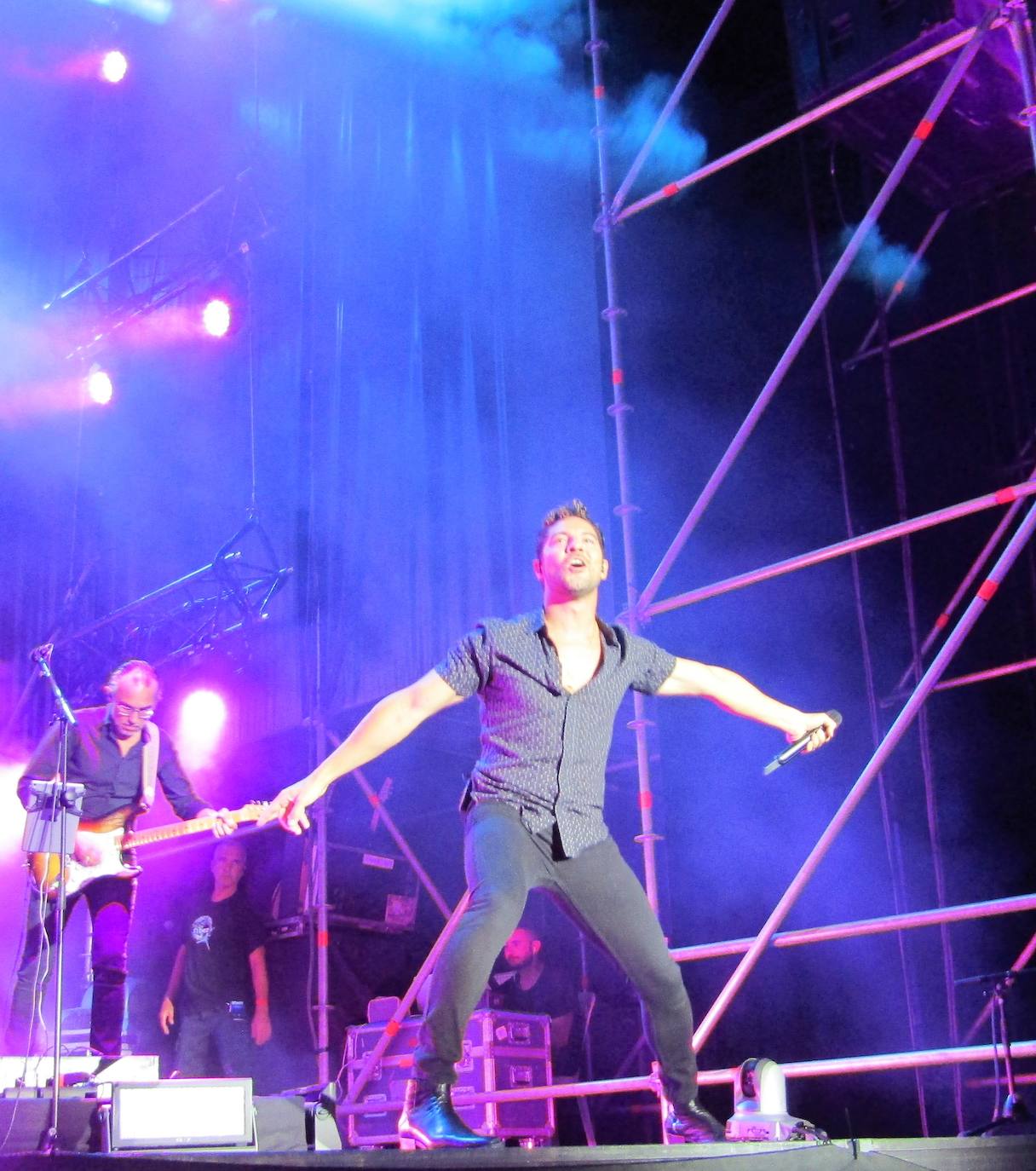 Fotos: 15.000 personas &#039;vibran&#039; en Loja con Bisbal