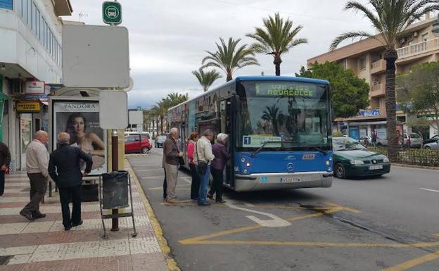La partida del tantas veces reclamado bus urbano, es una de las cuestiones que más se mencionaron en el debate de ayer. 