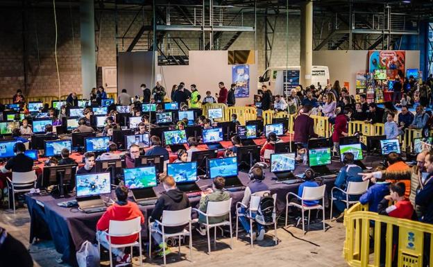 Roquetas de Mar, capital de los videojuegos