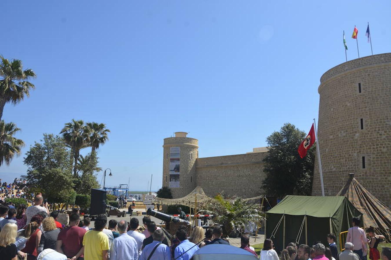 Dentro del II Encuentro con la Historia centrado en la Segunda Guerra Mundial, este sábado y domingo se llevaron a cabo unas recreaciones de unas de las batallas del Desembarco de Normandía, ante la presencia de cientos de espectadores.