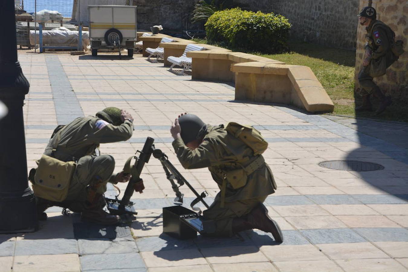 Dentro del II Encuentro con la Historia centrado en la Segunda Guerra Mundial, este sábado y domingo se llevaron a cabo unas recreaciones de unas de las batallas del Desembarco de Normandía, ante la presencia de cientos de espectadores.