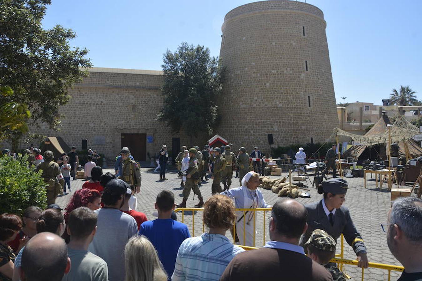Dentro del II Encuentro con la Historia centrado en la Segunda Guerra Mundial, este sábado y domingo se llevaron a cabo unas recreaciones de unas de las batallas del Desembarco de Normandía, ante la presencia de cientos de espectadores.