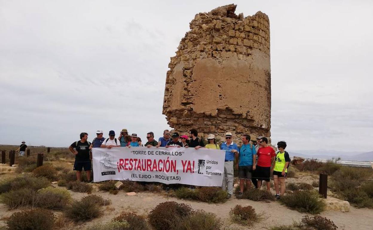 Ruta reivindicativa para pedir la restauración de la Torre de Cerrillos