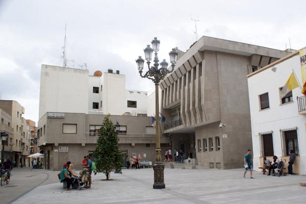 Casa Consistorial de Roquetas de Mar, sede de los principales servicios administrativos del municipio.