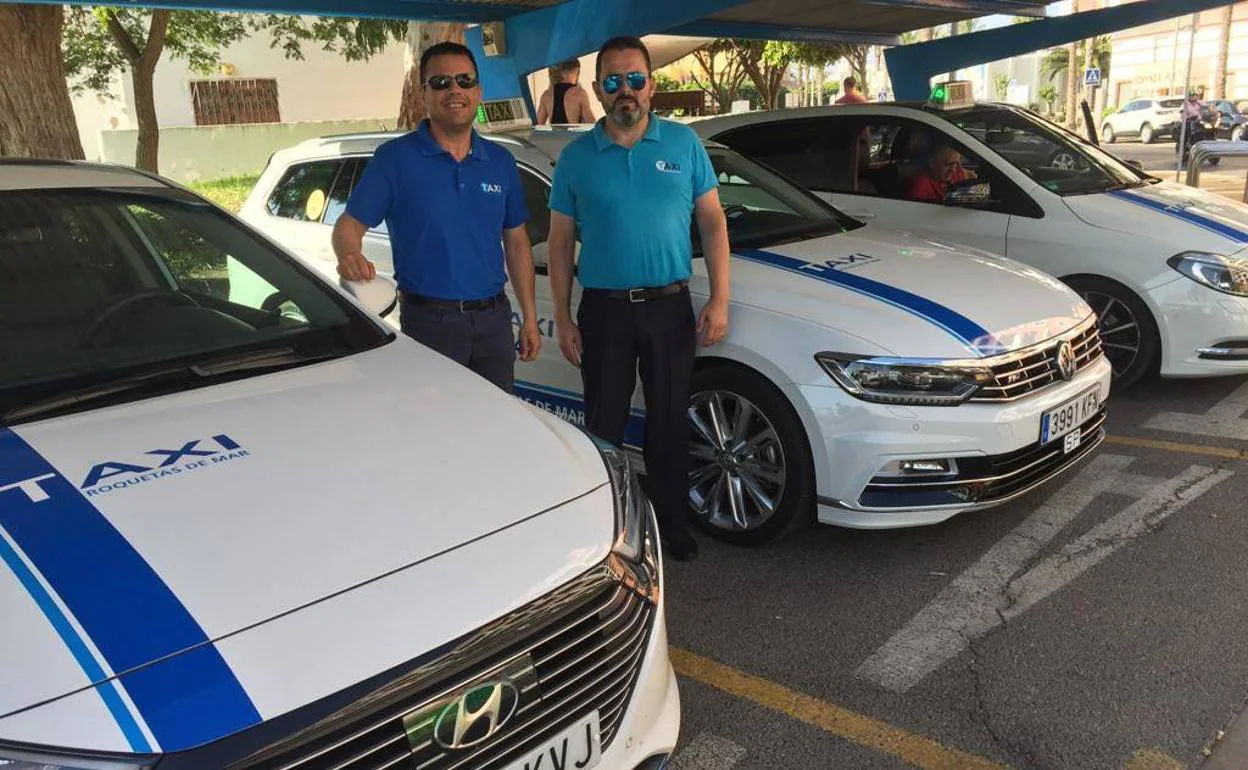 Los taxistas de Roquetas no podrán usar vaqueros, pantalones cortos o camisetas