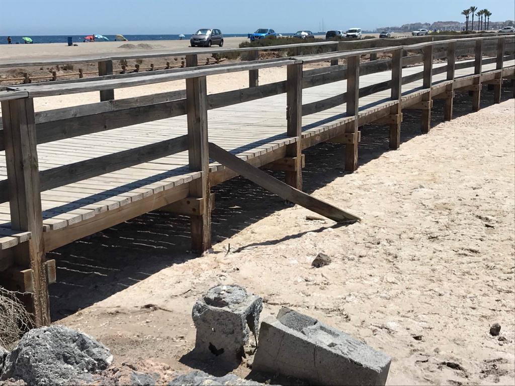 El PSOE denuncia el «grave deterioro medioambiental» que sufre la Ribera de la Algaida