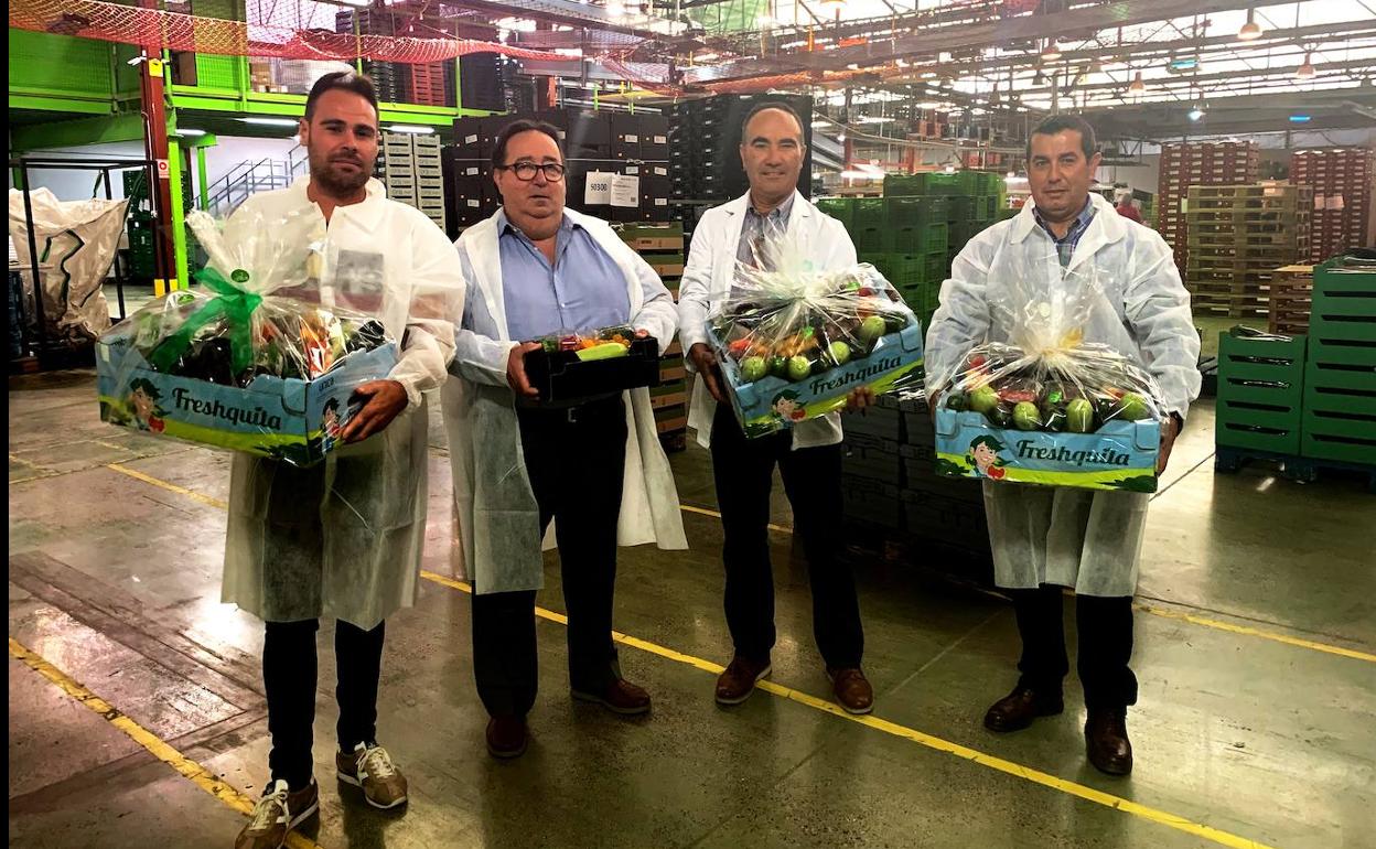 Todos los participantes de la Media Maratón de Roquetas tendrán una caja de verduras gracias a Cohorsan