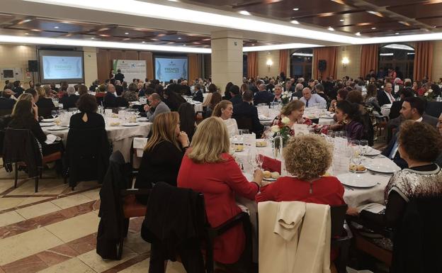 El acto se celebró en el hotel de La Envía, este viernes por la noche. 