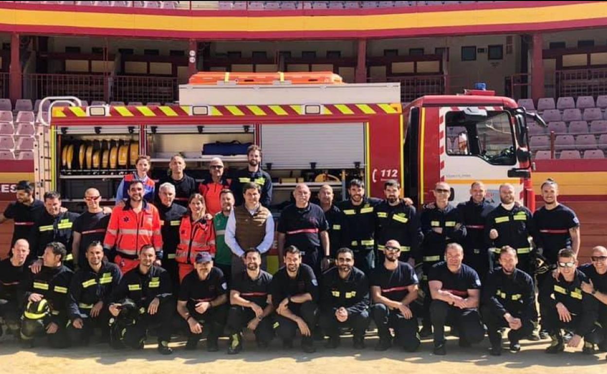 Casi 2.000 personas disfrutaron en Roquetas de los actos del patrón de los bomberos