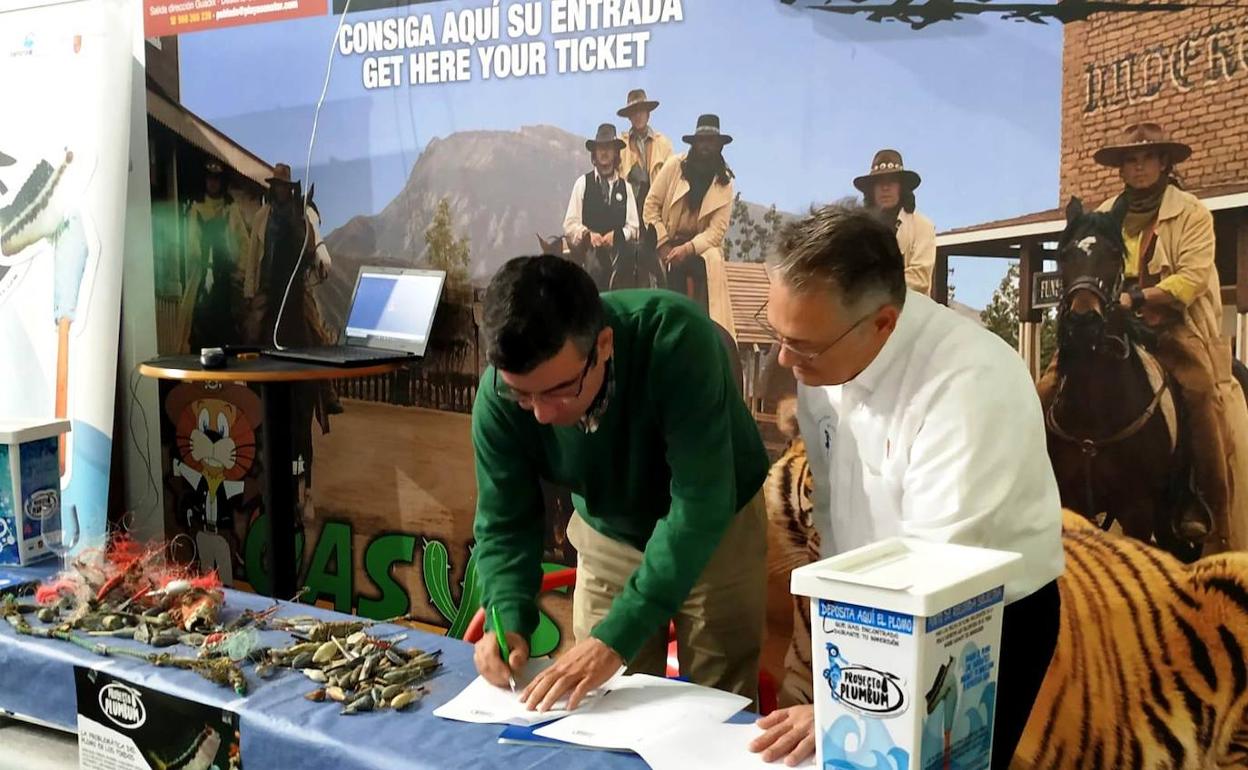 Momento de la fiesta del acuerdo entre el Aquarium y la Asociación Hippocampus de Murcia. 