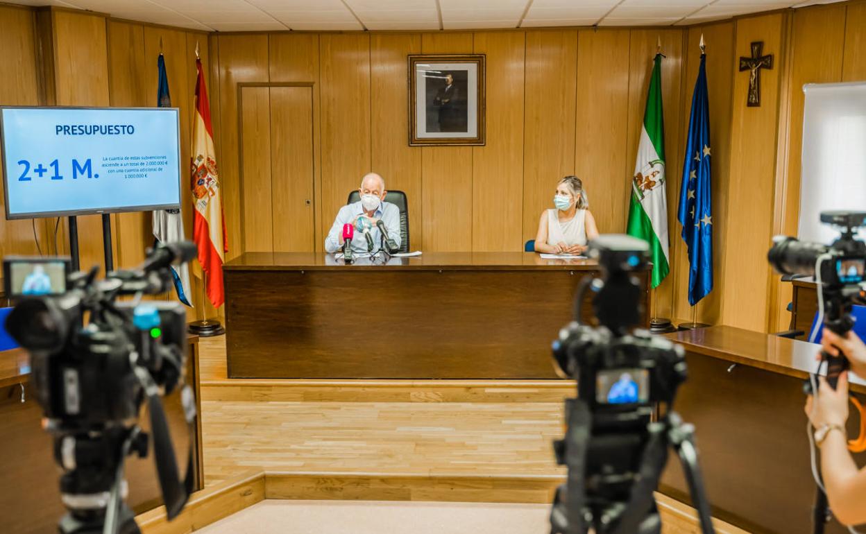 El Plan Impulsa de Roquetas de Mar apoyará a 6.000 autónomos y pymes con 3 millones en subvenciones