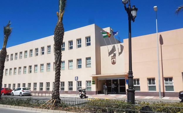 Imagen del edificio que, según el acuerdo, albergará el nuevo cuartel. 