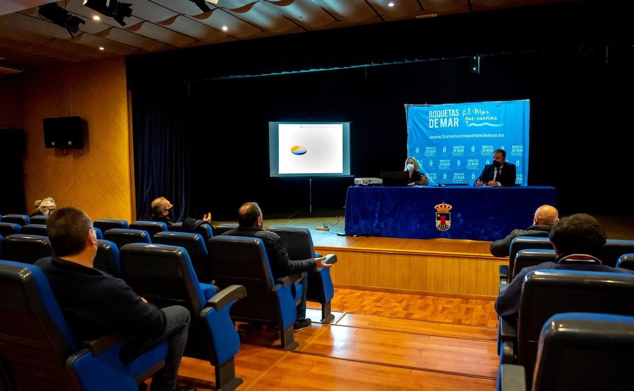 Los futuros técnicos de las oficinas de turismo reciben un curso de formación