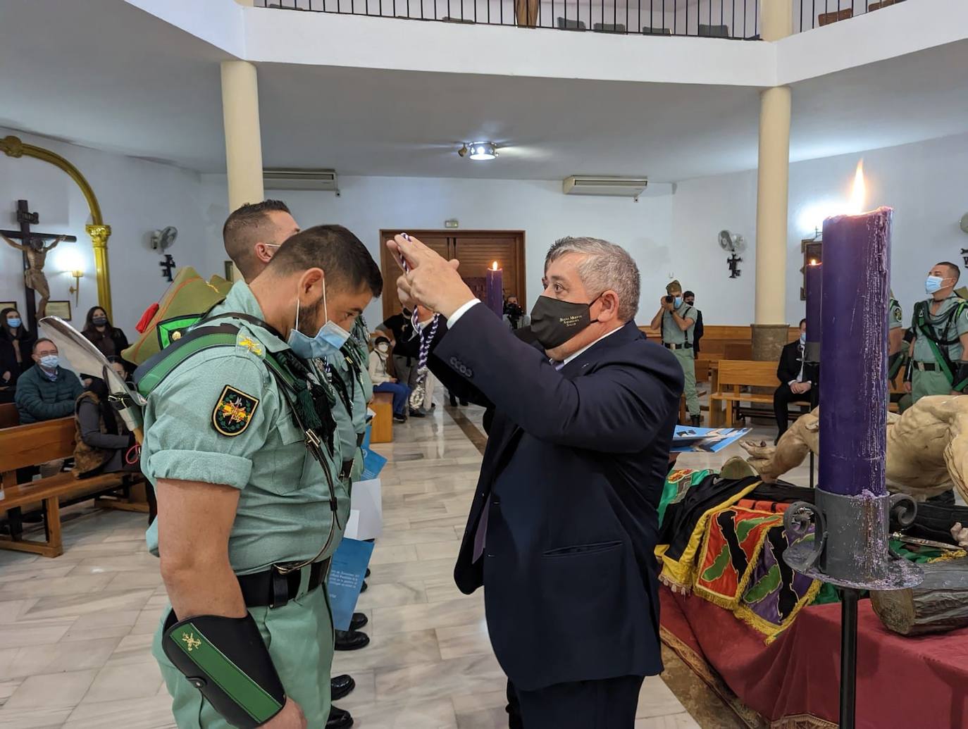 Fotos: La Legión vela al Cristo de la Buena Muerte de Roquetas