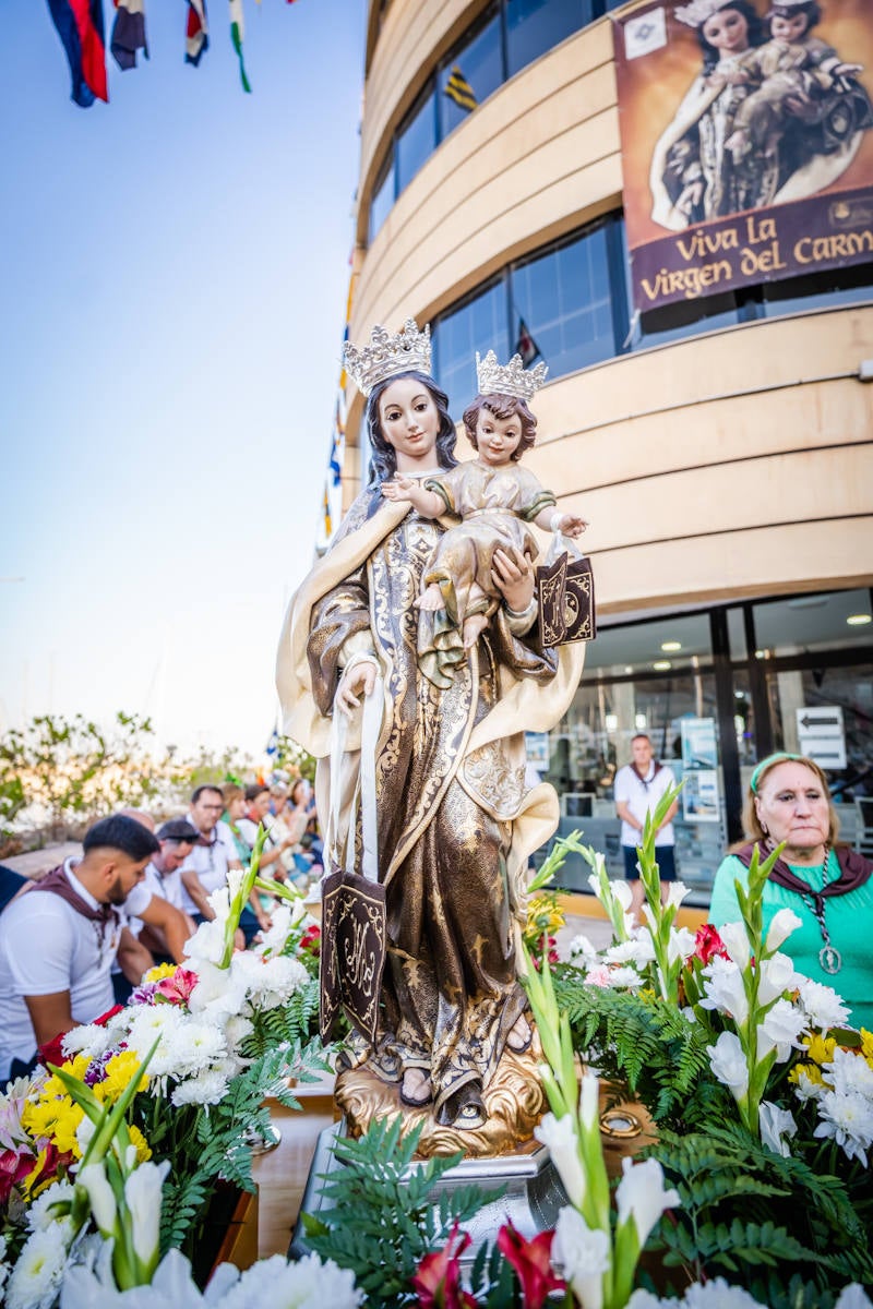 Fotos: Aguadulce lleva a la mar a su patrona