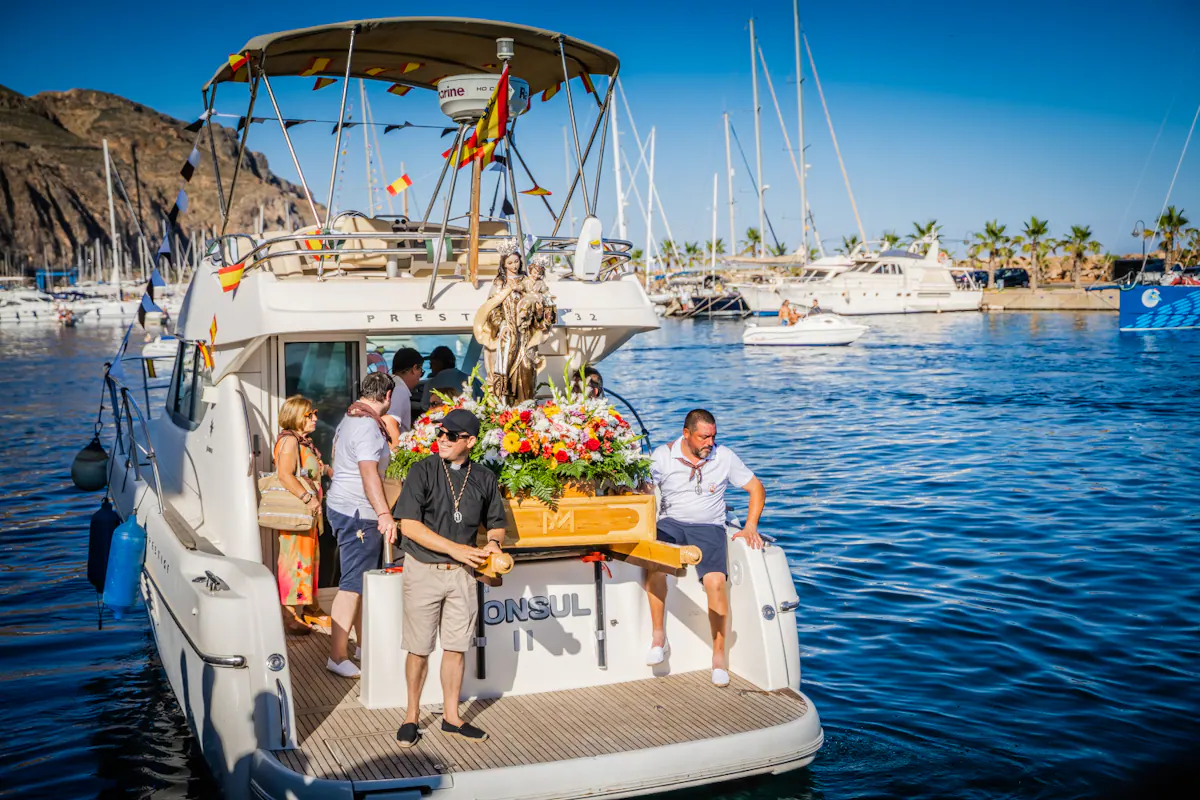 Fotos: Aguadulce lleva a la mar a su patrona