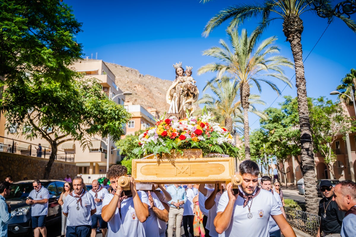 Fotos: Aguadulce lleva a la mar a su patrona