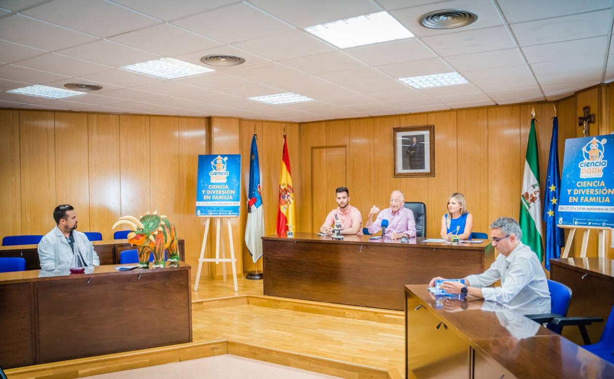Vuelve el Ciencia Park a Roquetas para promover el conocimiento científico a todas las edades