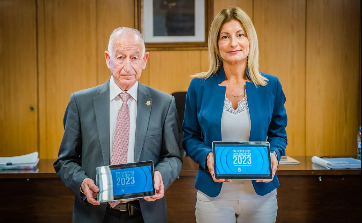 Roquetas presenta un presupuesto de 108 millones que moverá 30 millones en inversiones