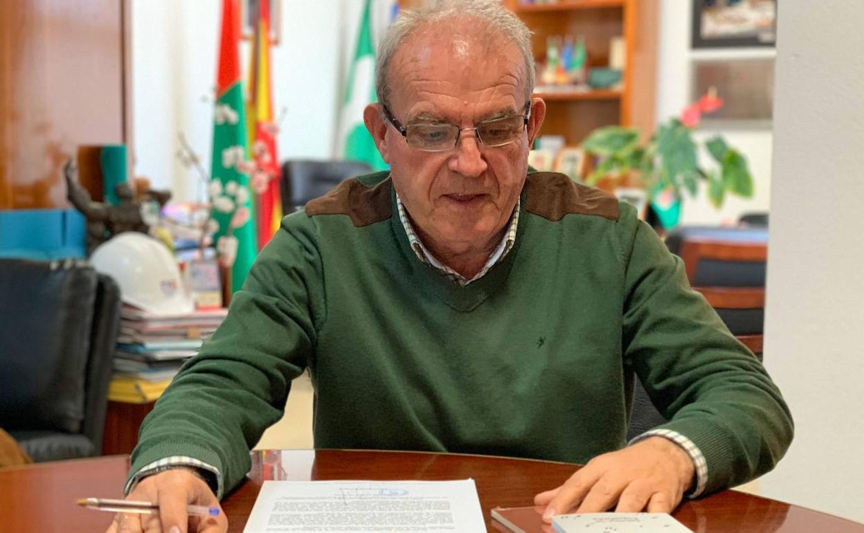 Bonilla envía a los 246 jóvenes que cumplen la mayoría de edad un ejemplar de la Constitución