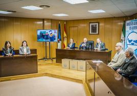 Roquetas inicia una campaña para llenar las estanterías vacías del Banco de Alimentos