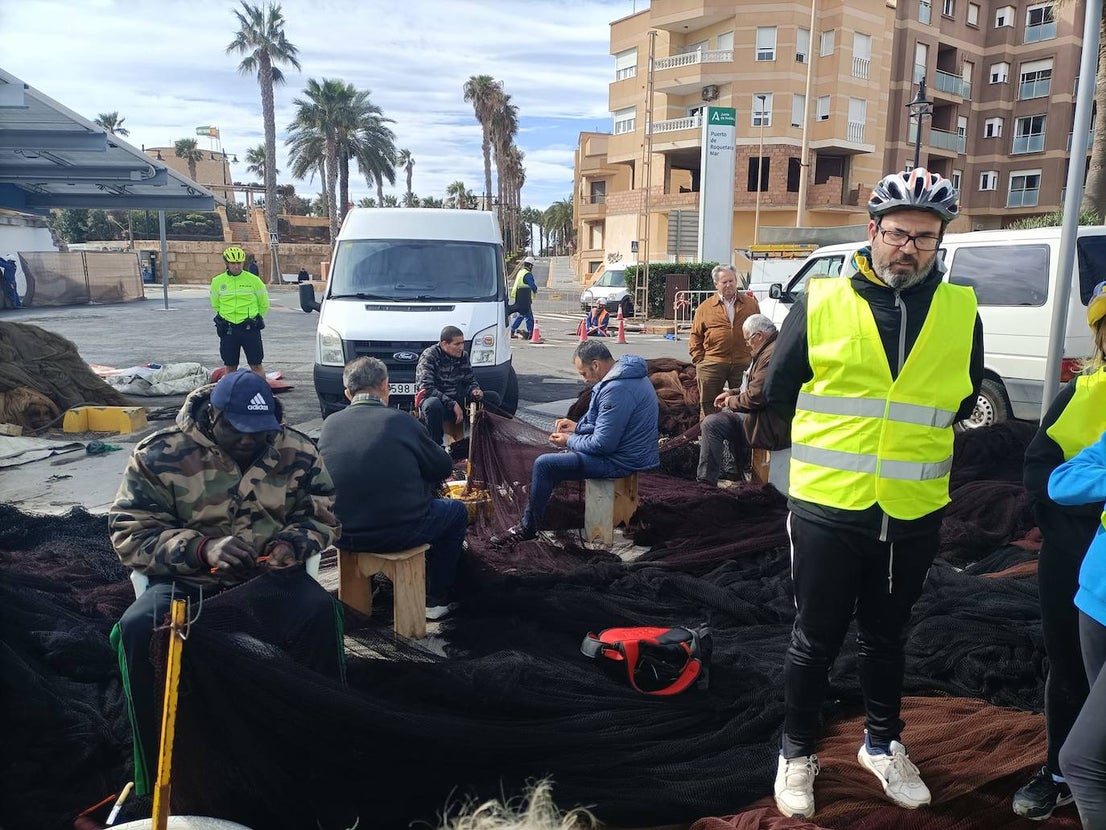 El Gabinete de Educación Vial enseña a moverse en bici con rutas por Roquetas