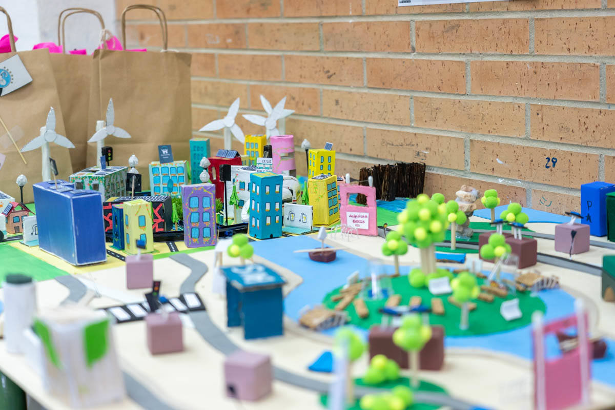 Alumnos del IES Carlos III diseñan una ciudad sostenible dentro de un proyecto internacional