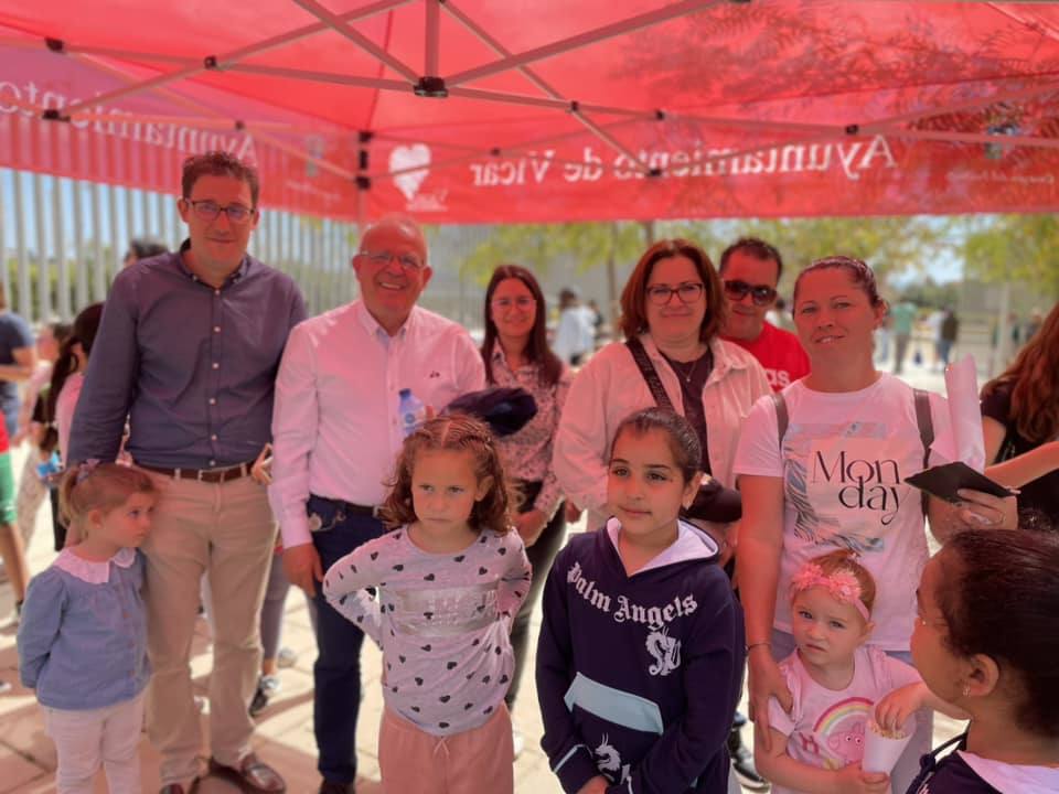 Vícar celebra el Día del Padre con una fiesta en el Parque de las Familias