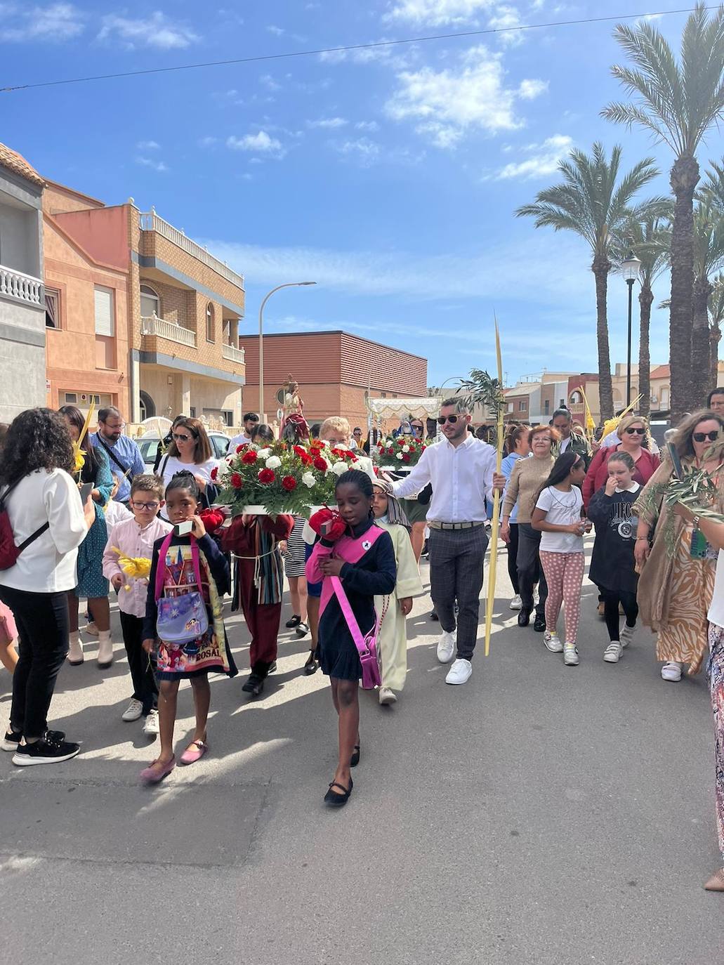 Así fue el Domingo de Ramos en las parroquias de Roquetas