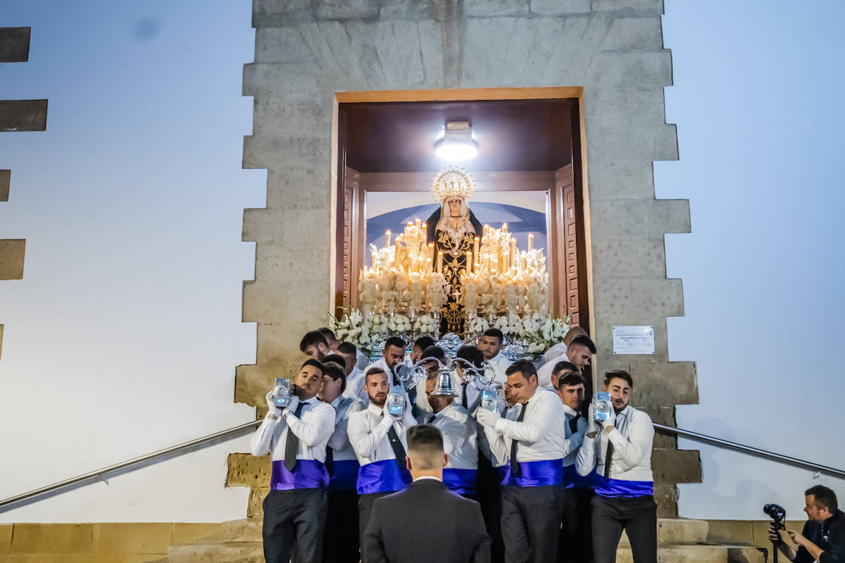 La Soledad llenó de emoción las calles de Roquetas