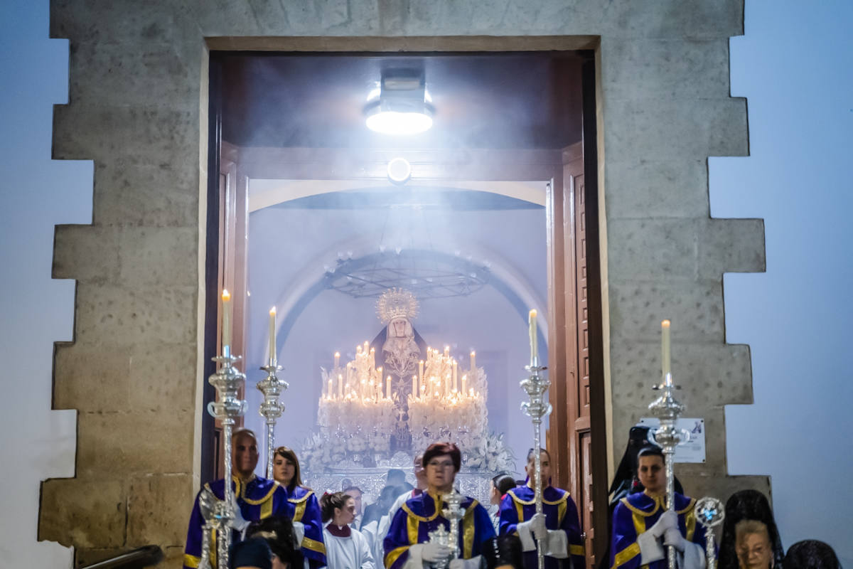 La Soledad llenó de emoción las calles de Roquetas