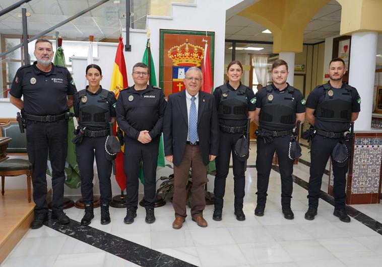 Cuatro futuros agentes de la Policía Local de Vícar inician su periodo de prácticas
