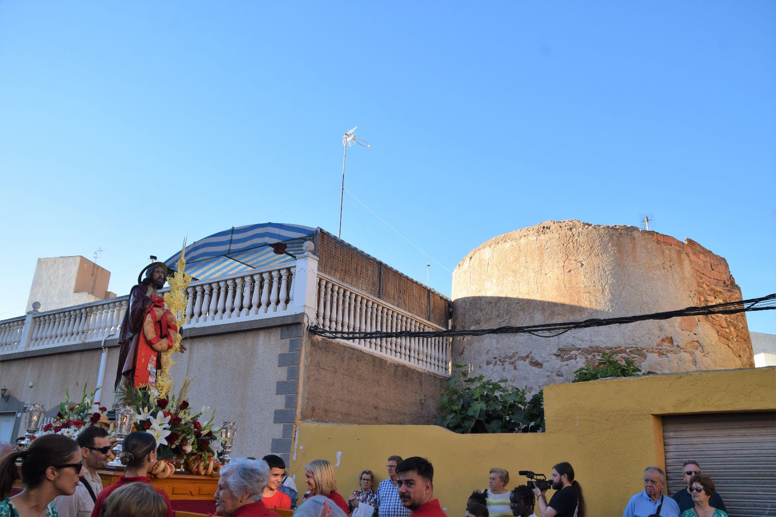 San Marcos procesiona por las calles de Roquetas