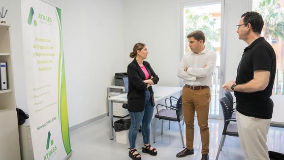 Roquetas trabaja en un proyecto para abrir un centro de emprendimiento