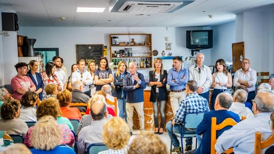 Amat lleva su gestión como «tarjeta de visita» para pedir el apoyo a los vecinos de Las Marinas