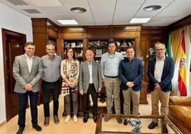 Toman posesión tres funcionarios municipales que han ascendido de categoría